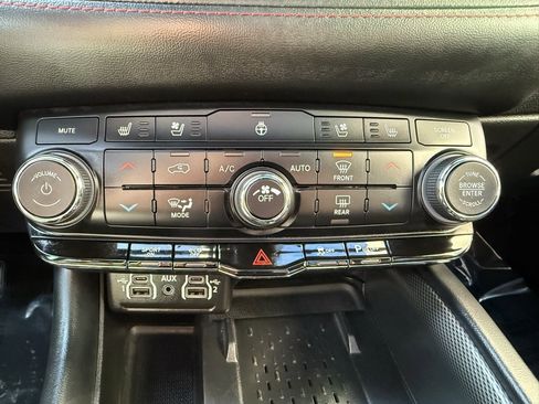 Used 2025 Dodge Durango R/T image 23