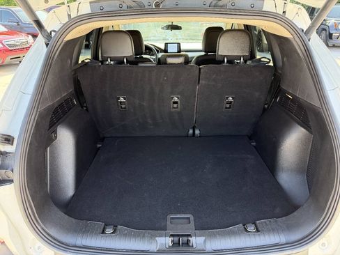 Used 2020 Ford Escape SEL AWD/4WD image 19