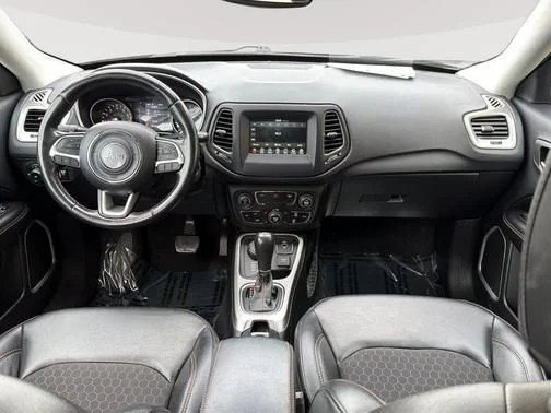 Used 2020 Jeep Compass Latitude AWD/4WD image 9