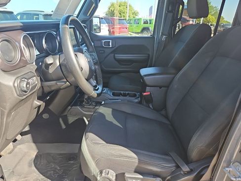 Used 2021 Jeep Wrangler Unlimited Sport AWD/4WD image 18