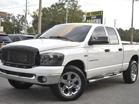 Used 2007 Dodge Ram 1500 Truck SLT AWD/4WD image 3