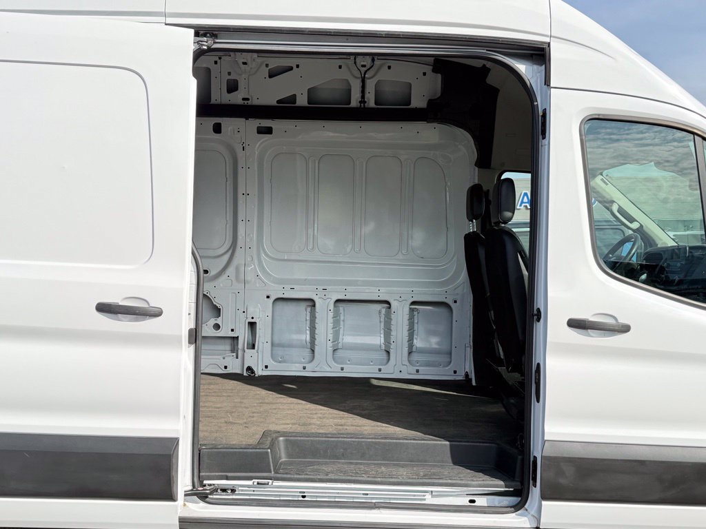 Used 2022 Ford Transit 250 148 High Roof AWD image 24