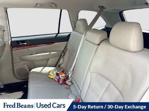 Used 2010 Subaru Outback 2.5i Limited AWD/4WD image 24