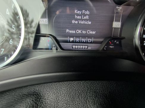 Used 2019 RAM 1500 Laramie image 15