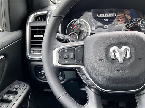 Used 2025 RAM 1500 Big Horn AWD/4WD image 12