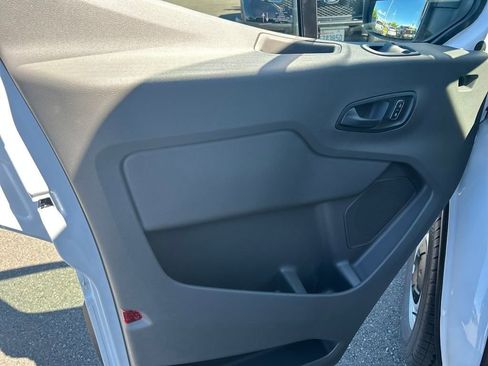 New 2025 Ford Transit 250 148 Medium Roof w/ Load Area Protection Package RWD image 13