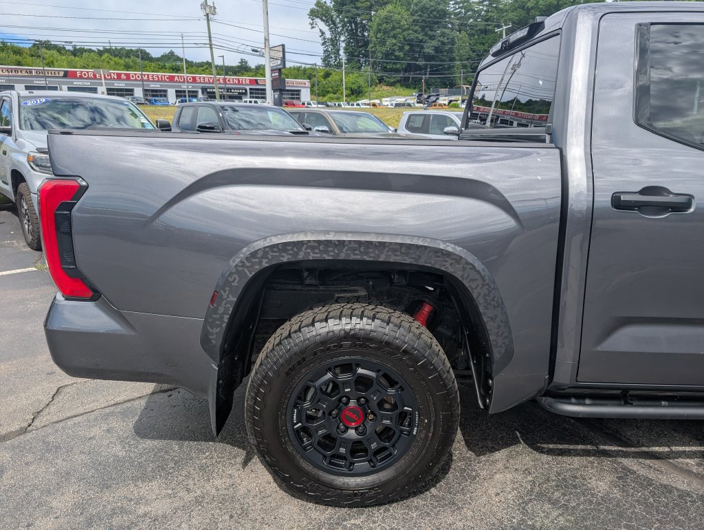 Used 2026 Toyota Tundra Limited AWD/4WD image 8