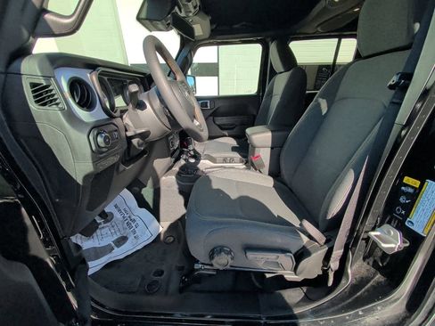 Used 2024 Jeep Wrangler Sport S image 10