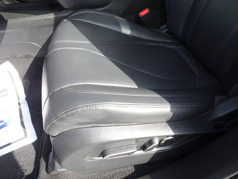 Used 2020 Acura RDX FWD image 9