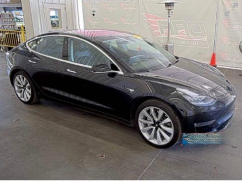 Used 2018 Tesla Model 3 Long Range image 6