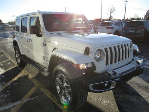 Used 2021 Jeep Wrangler Unlimited Sahara image 7