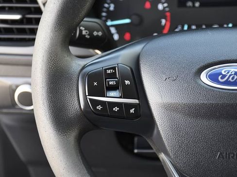 Used 2022 Ford Escape SE image 8