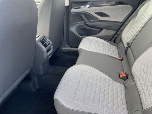 New 2025 Volkswagen Tiguan S image 13