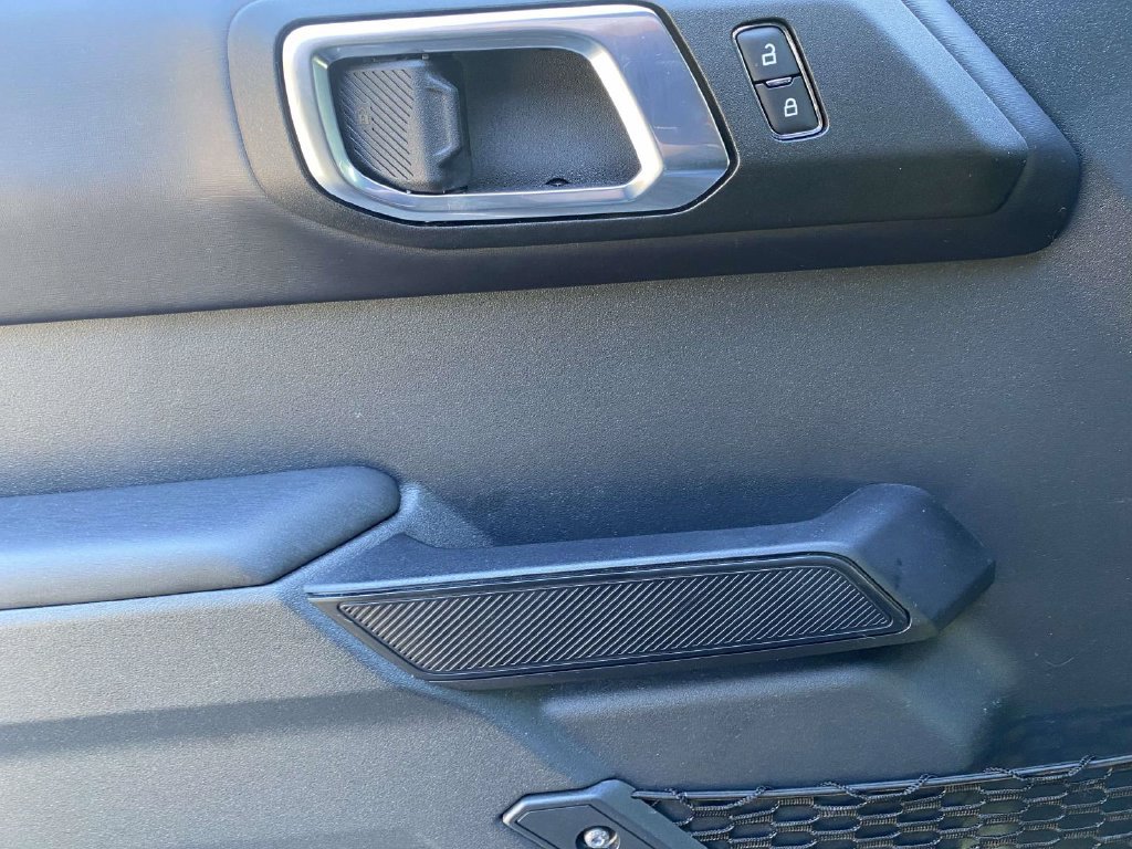 Used 2025 Ford Bronco Outer Banks AWD/4WD image 17