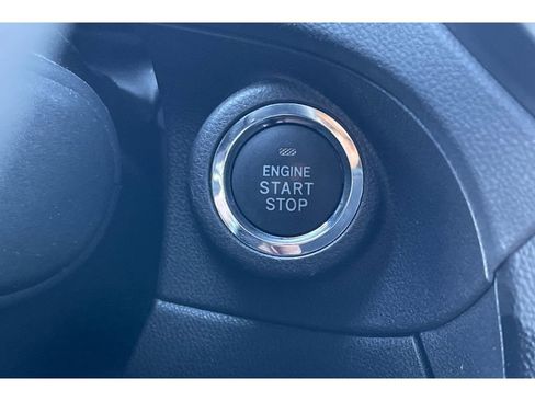 Used 2022 Subaru Ascent Touring image 32