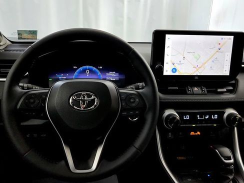 Used 2025 Toyota RAV4 Limited w/ Advanced Technology Package AWD/4WD image 21