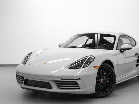 New 2025 Porsche 718 Cayman image 7