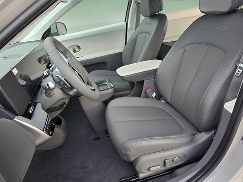 New 2026 Hyundai Ioniq 5 SEL AWD/4WD image 13