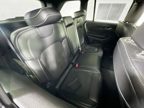 Used 2023 Jeep Grand Cherokee Altitude image 26