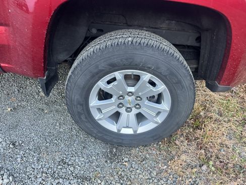 Certified 2021 Chevrolet Colorado LT w/ LT Convenience Package image 11