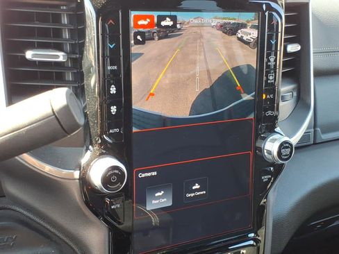 Used 2024 RAM 2500 Laramie w/ Night Edition image 28