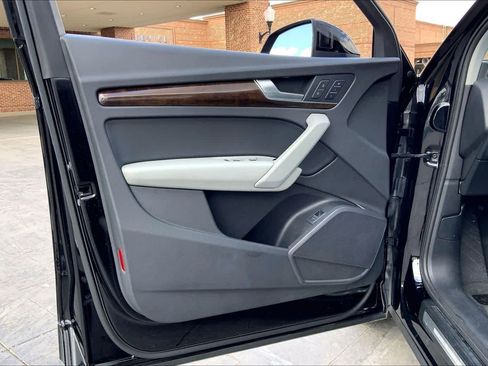 Used 2018 Audi Q5 2.0T Premium Plus w/ Premium Plus Package image 22