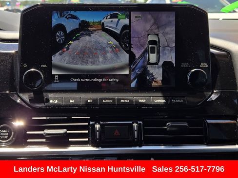 Used 2024 Nissan Pathfinder SL FWD image 20