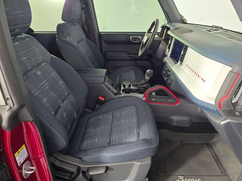 Used 2025 Ford Bronco Heritage Edition AWD/4WD image 42