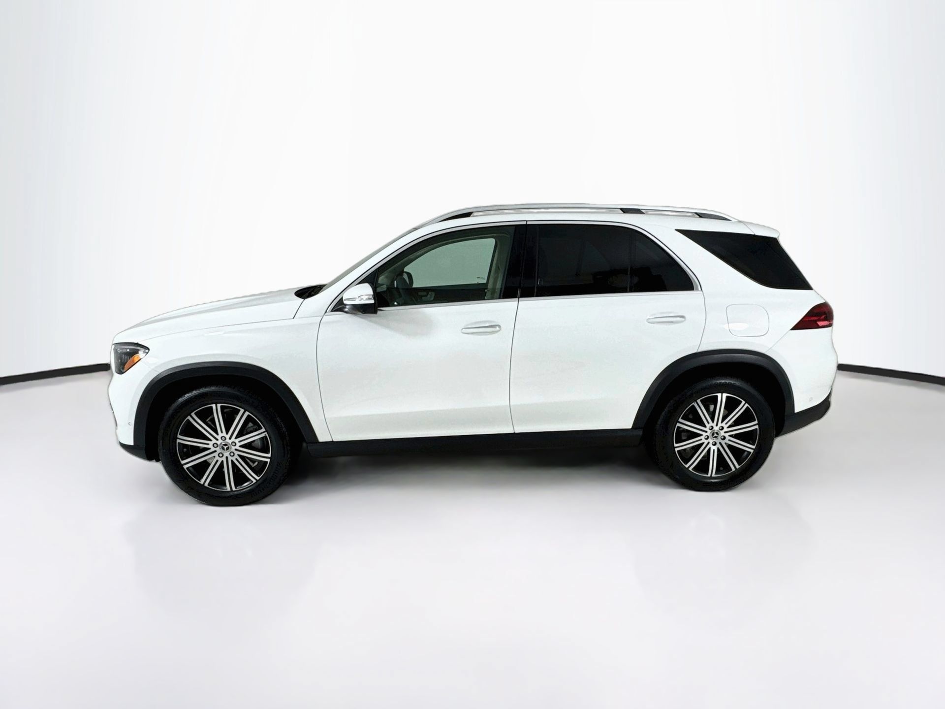 New 2026 Mercedes-Benz GLE 450e 4MATIC image 5