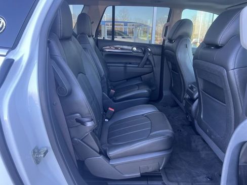 Used 2017 Buick Enclave Premium image 27