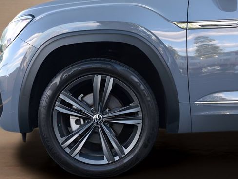 Used 2021 Volkswagen Atlas Cross Sport SE w/ V6 Towing Package FWD image 5