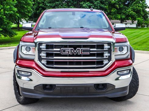 Used 2018 GMC Sierra 1500 SLT w/ SLT Premium Package AWD/4WD image 18