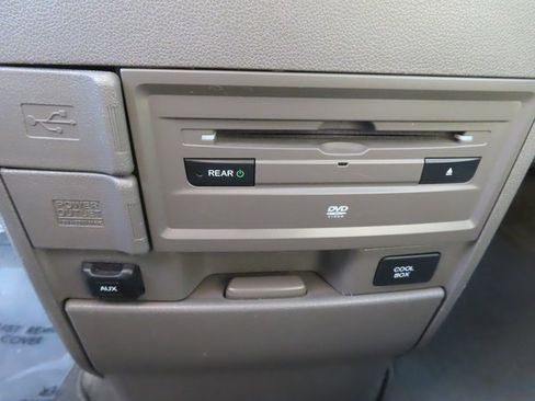 Used 2014 Honda Odyssey Touring image 32