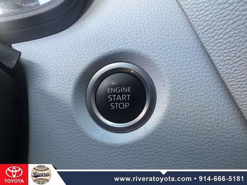 Certified 2023 Toyota Corolla SE w/ Carpet Mat Package (TMS) FWD image 29