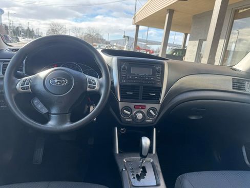 Used 2012 Subaru Forester 2.5X Premium w/ All-Weather Pkg image 11