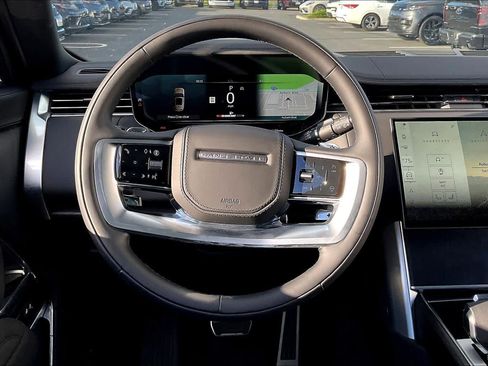 New 2025 Land Rover Range Rover SE image 15