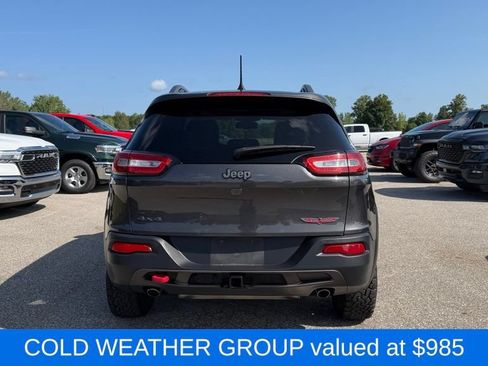 Used 2017 Jeep Cherokee Trailhawk w/ Comfort/Convenience Group AWD/4WD image 8