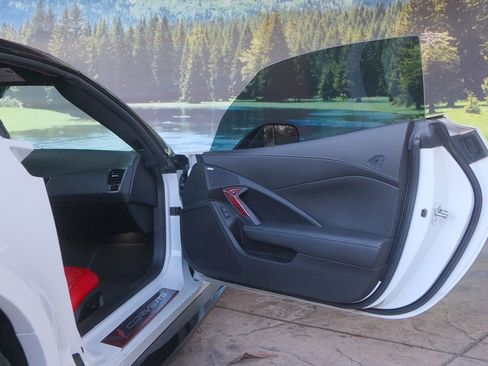 Used 2019 Chevrolet Corvette Grand Sport w/ Carbon Flash Badge Package image 30