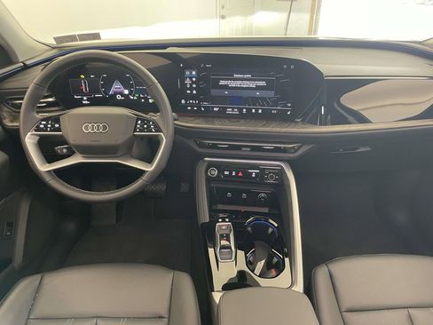 Certified 2025 Audi Q5 Premium w/ Convenience Package AWD/4WD image 25