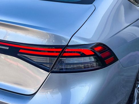 Certified 2024 Honda Accord EX image 8
