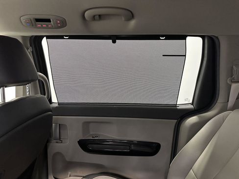 Used 2015 Kia Sedona EX w/ EX Premium Package image 25