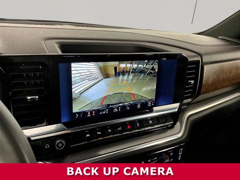 Used 2026 Chevrolet Silverado 1500 High Country w/ Technology Package AWD/4WD image 14