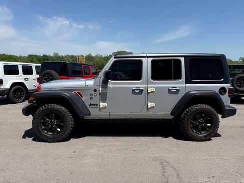 Used 2022 Jeep Wrangler Unlimited Sport AWD/4WD image 6
