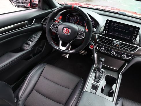 Used 2018 Honda Accord Sport image 23