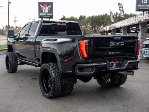 Used 2026 GMC Sierra 3500 Denali Ultimate image 15