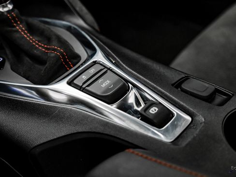 Used 2018 Chevrolet Camaro ZL1 image 54