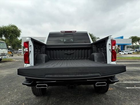 New 2026 Chevrolet Silverado 1500 LT Trail Boss w/ Convenience Package II AWD/4WD image 12