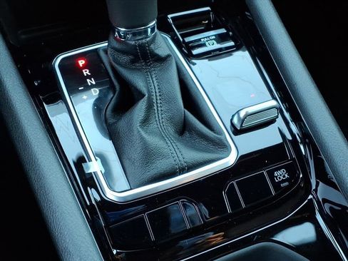 New 2026 Jeep Compass Limited w/ Sun, Sound & Navigation Group image 10