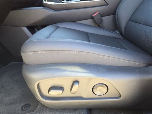 New 2026 Chevrolet Equinox LT w/ Convenience Package II image 17