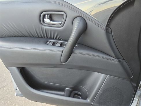 Used 2023 Nissan Armada SV image 15